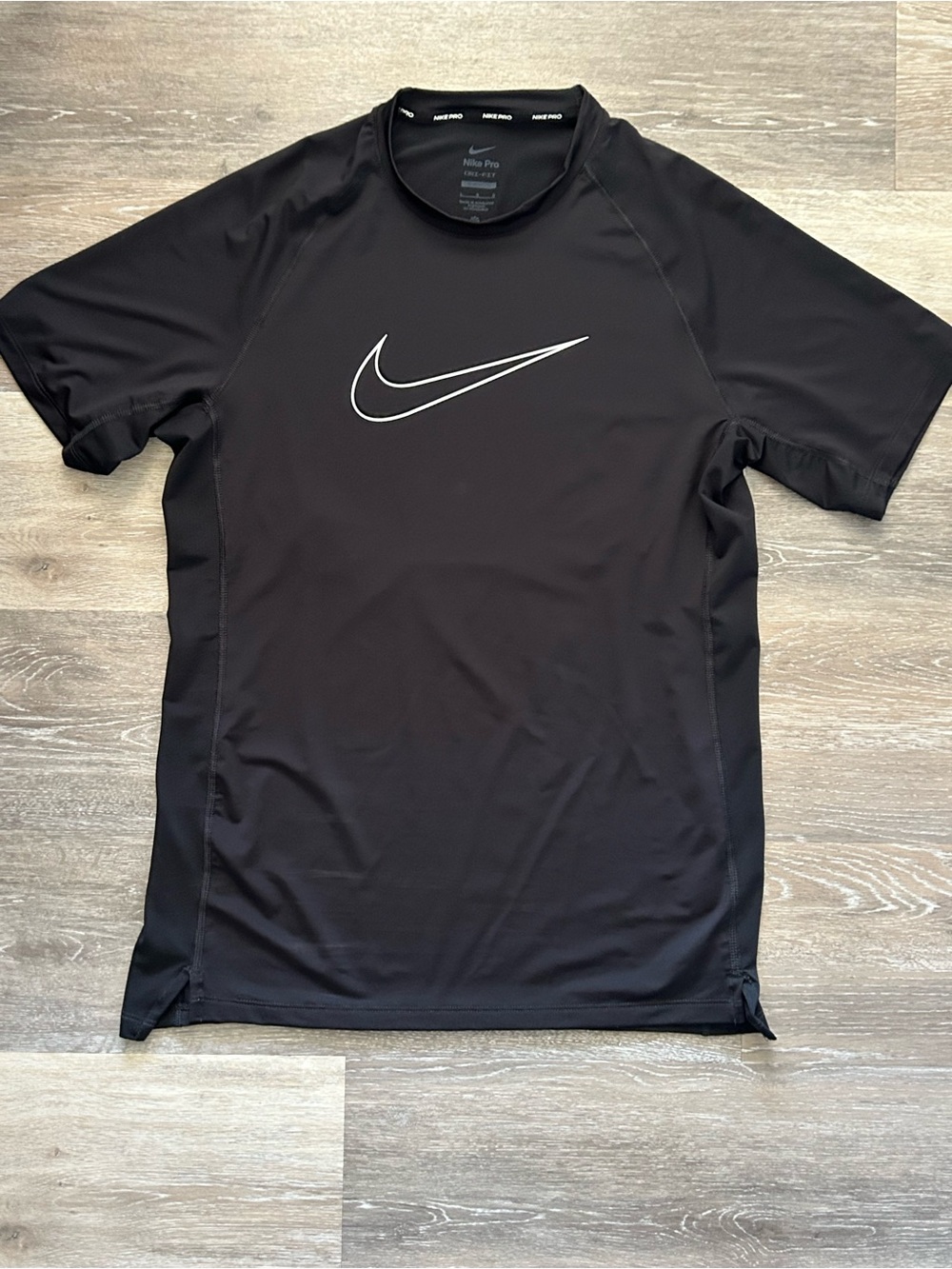 Nike Men’s Black Short Sleeve Swim Rash Guard with Reflective Swoosh